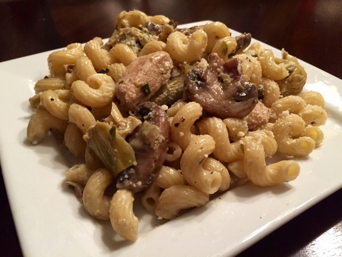 Pasta with Chicken, Mushrooms, and Artichokes | Feature Dish